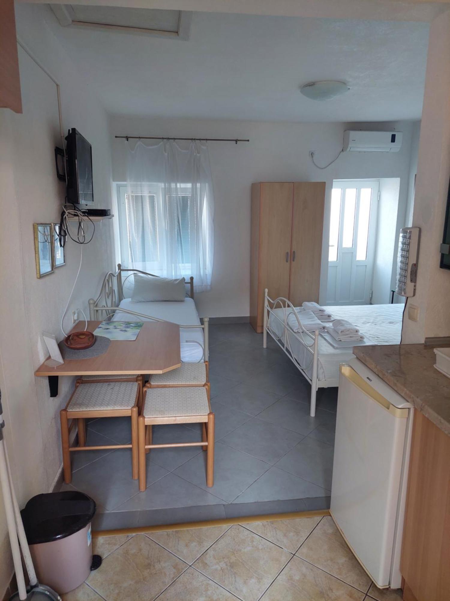 Kjara Apartment *