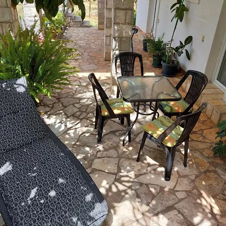 Kjara Apartments Tivat Exterior photo