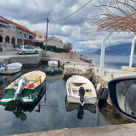 Kjara Apartments Tivat Exterior photo
