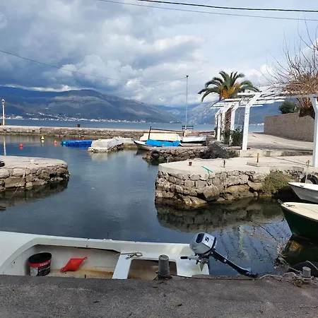 Kjara Apartments Tivat Exterior photo