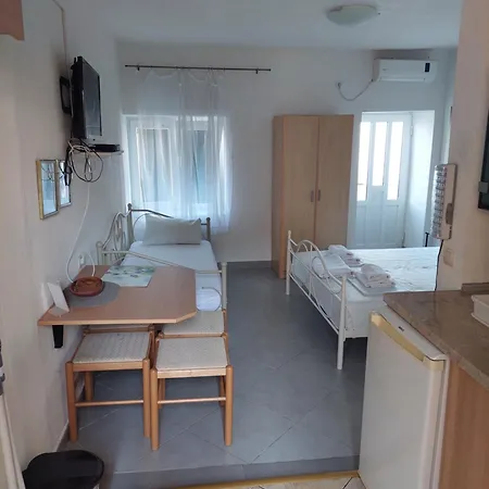 Kjara Apartments Tivat Exterior photo